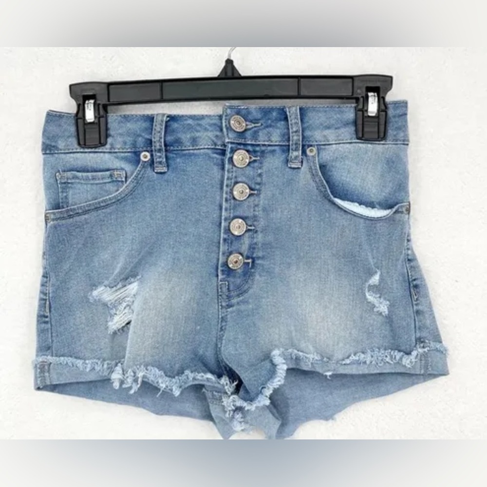 These shorts are also really worn out so I’m also selling them for cheap!